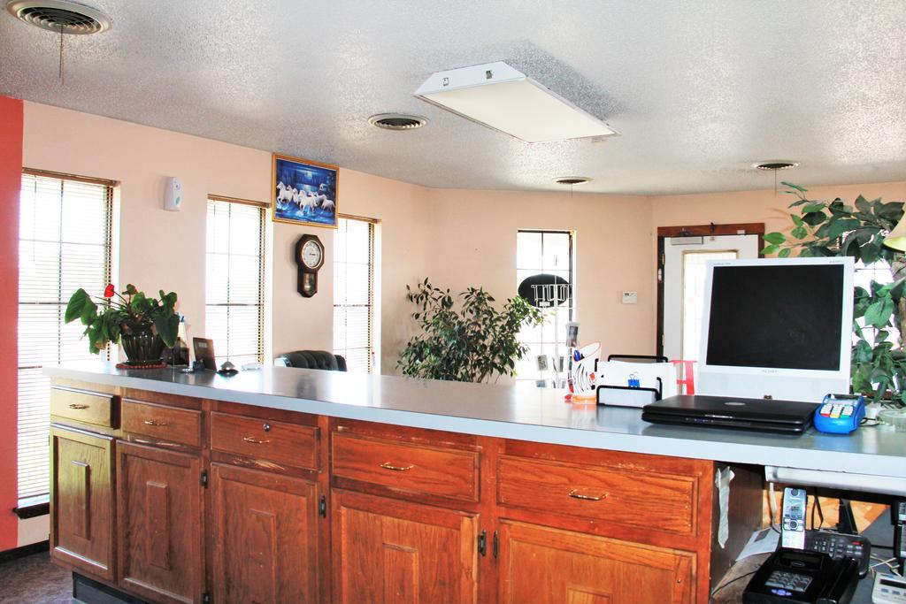 Lodge Usa Motel Guymon Екстер'єр фото