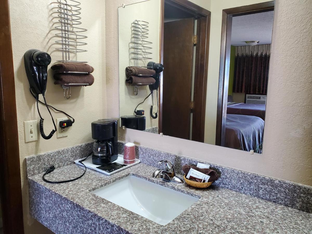 Lodge Usa Motel Guymon Екстер'єр фото